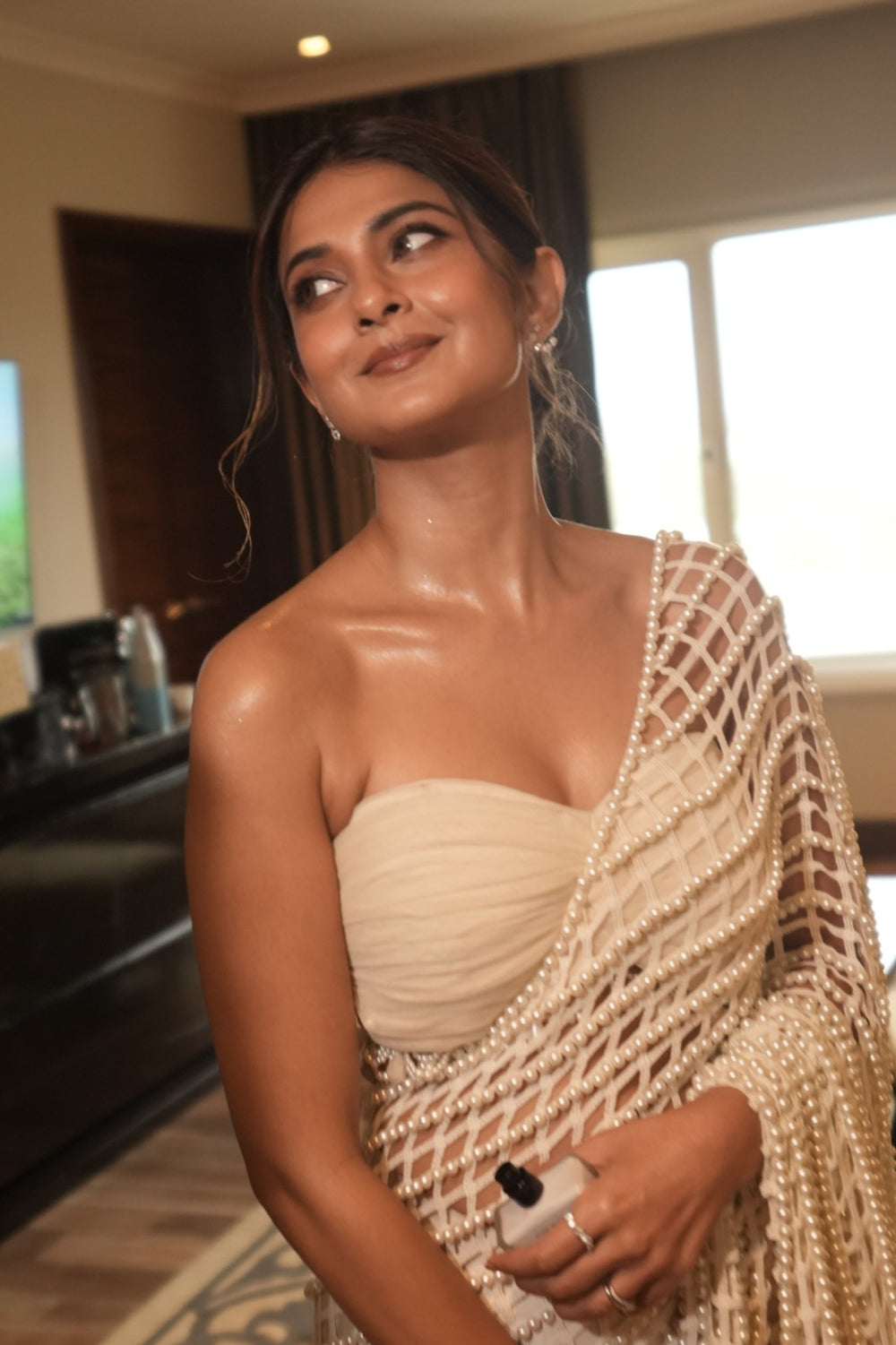 JENNIFER WINGET IN IVORY ZAAL SAREE